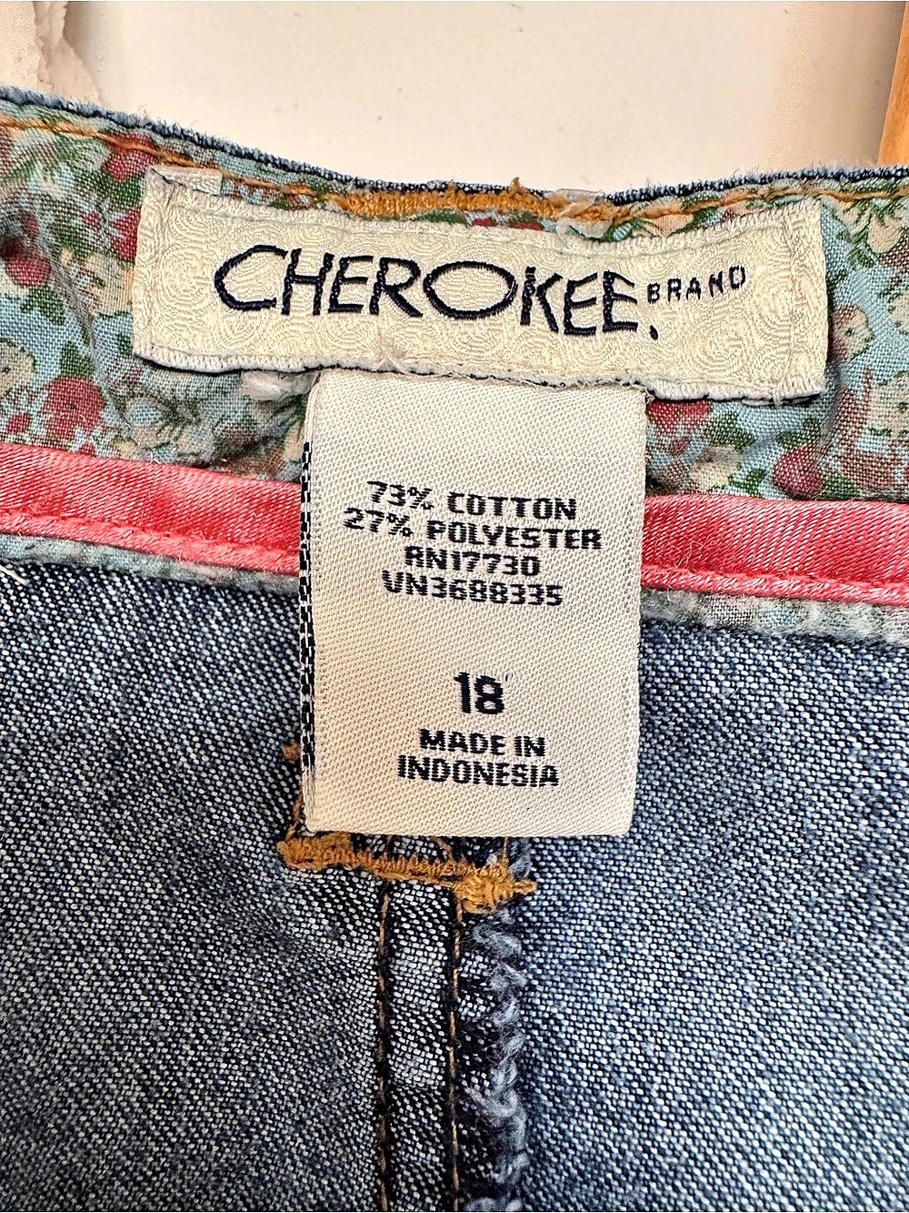 18.5” w Cherokee Utility Pocket Denim Skirt Blue Size 18 - Picture 6 of 6